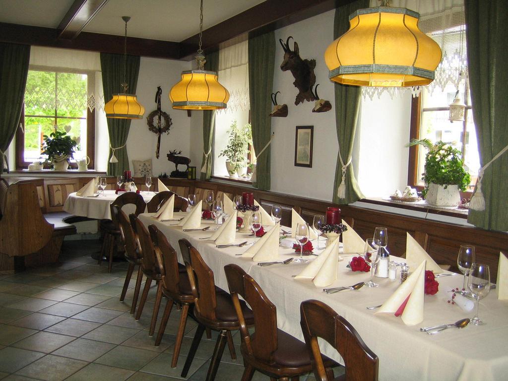 Gasthof Ruescher Hotel Donnersbach ภายนอก รูปภาพ