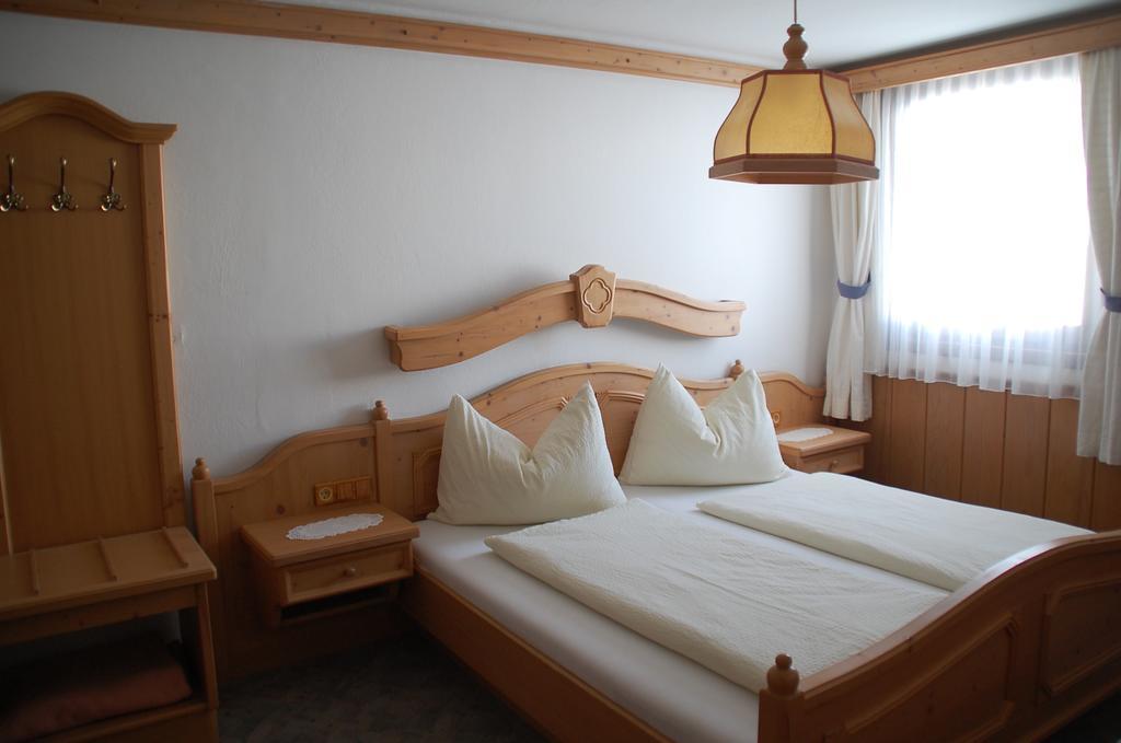 Gasthof Ruescher Hotel Donnersbach ภายนอก รูปภาพ